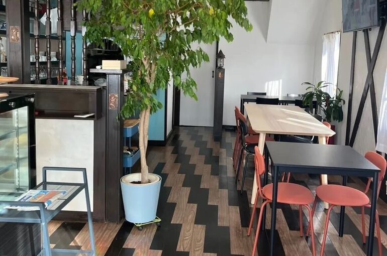    機械の苦手なシニア層とも笑顔で繋がる。惣菜カフェがアプリ導入で得た「最高のコミュニケーションツール」    