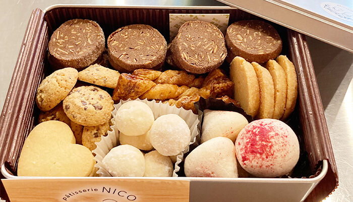 見た目も華やかで甘いスイーツを食べてニコ（NICO）に！