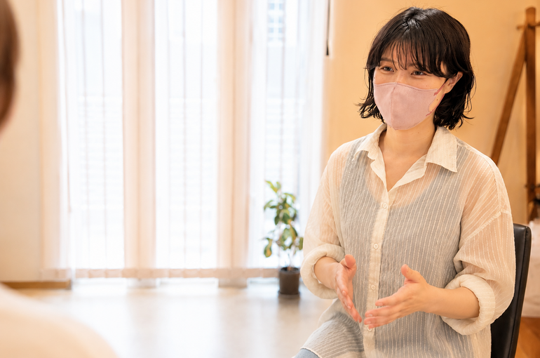    24時間いつでも、お店の休みの日でも、気を遣わずに予約   